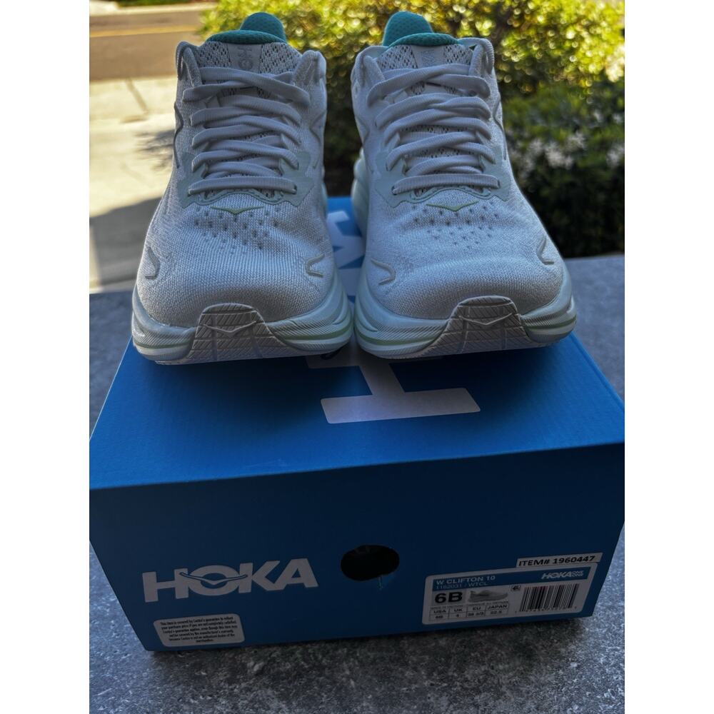 Hoka Womens Clifton 10 1162031/WTCL SIZE 6B NIB